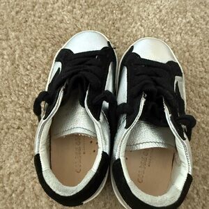 Golden Goose Super Star Kids Sneakers in Silver and Black